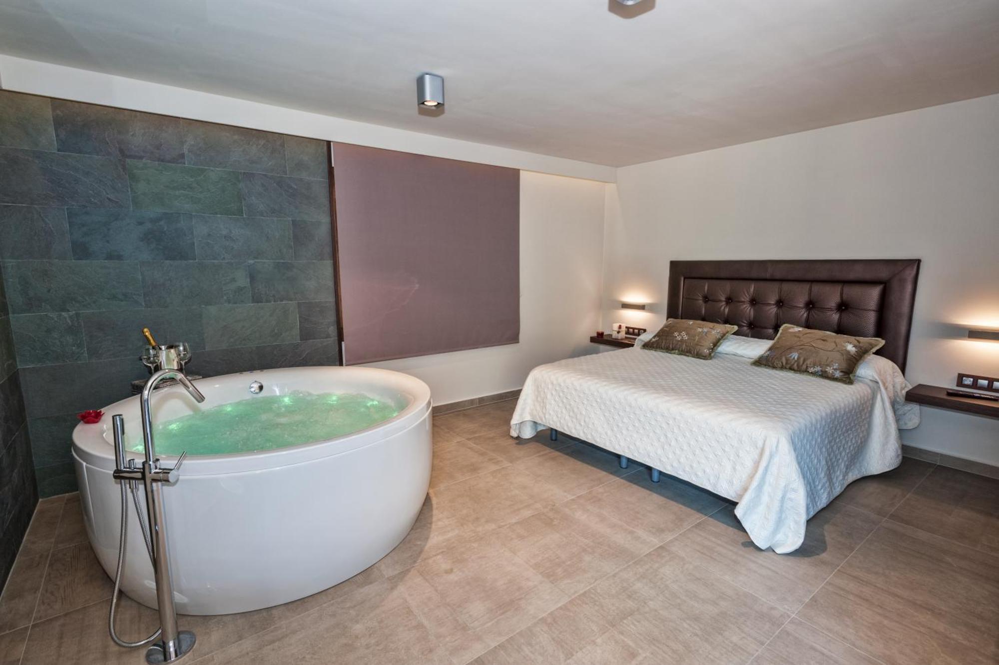 Suites Finca Los Olivos 阿尔卡拉德尔胡卡尔 外观 照片