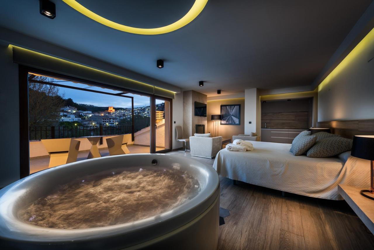 Suites Finca Los Olivos 阿尔卡拉德尔胡卡尔 外观 照片